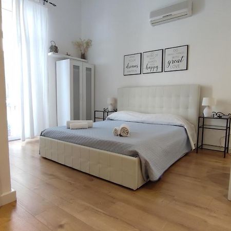 Living Cagliari Bed and Breakfast Εξωτερικό φωτογραφία