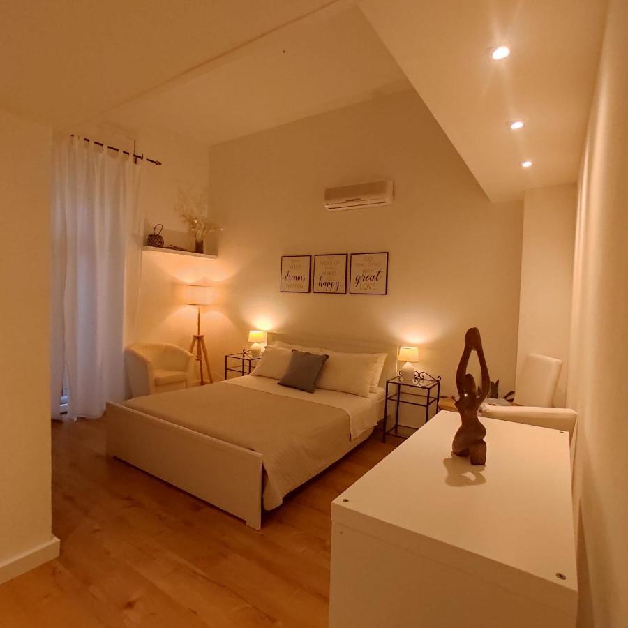 Living Cagliari Bed and Breakfast Εξωτερικό φωτογραφία