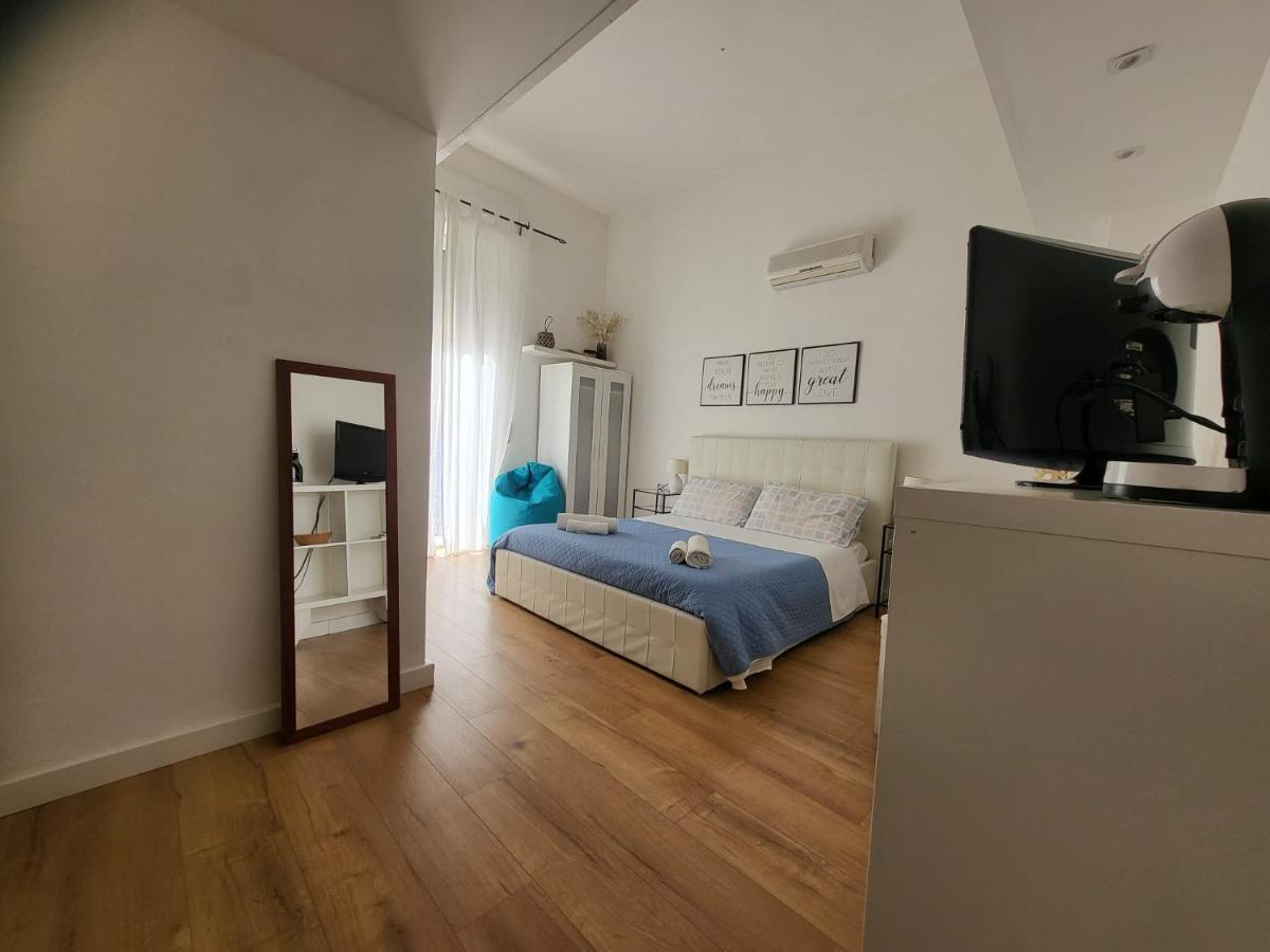 Living Cagliari Bed and Breakfast Εξωτερικό φωτογραφία