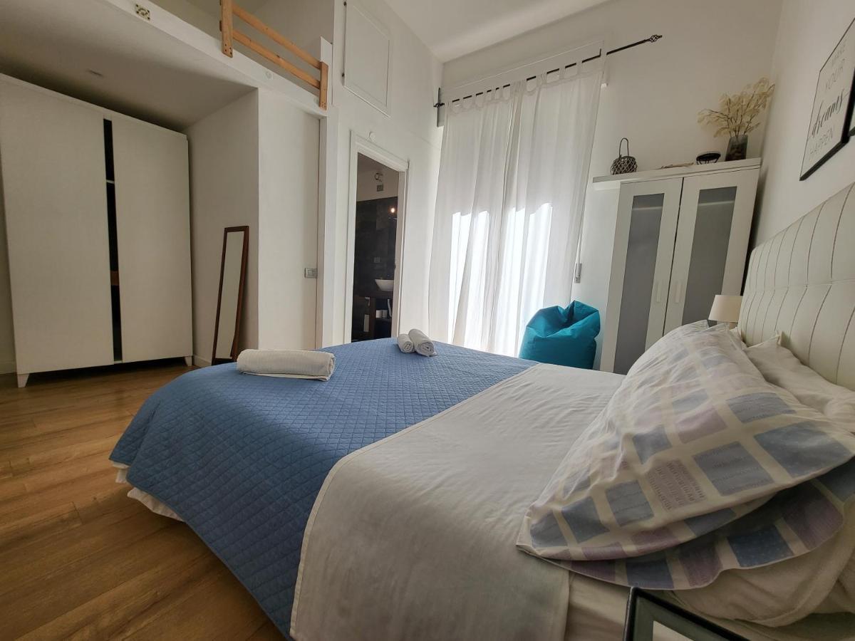 Living Cagliari Bed and Breakfast Εξωτερικό φωτογραφία