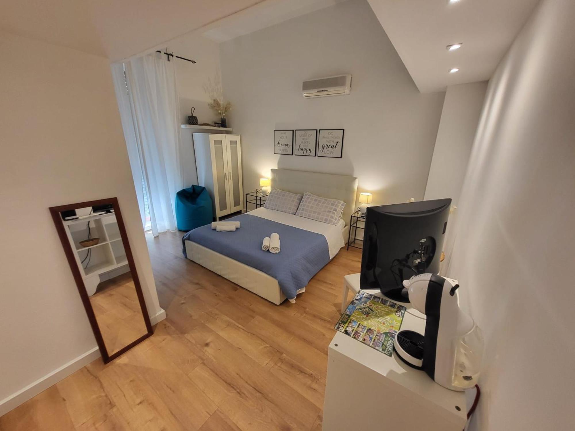 Living Cagliari Bed and Breakfast Εξωτερικό φωτογραφία