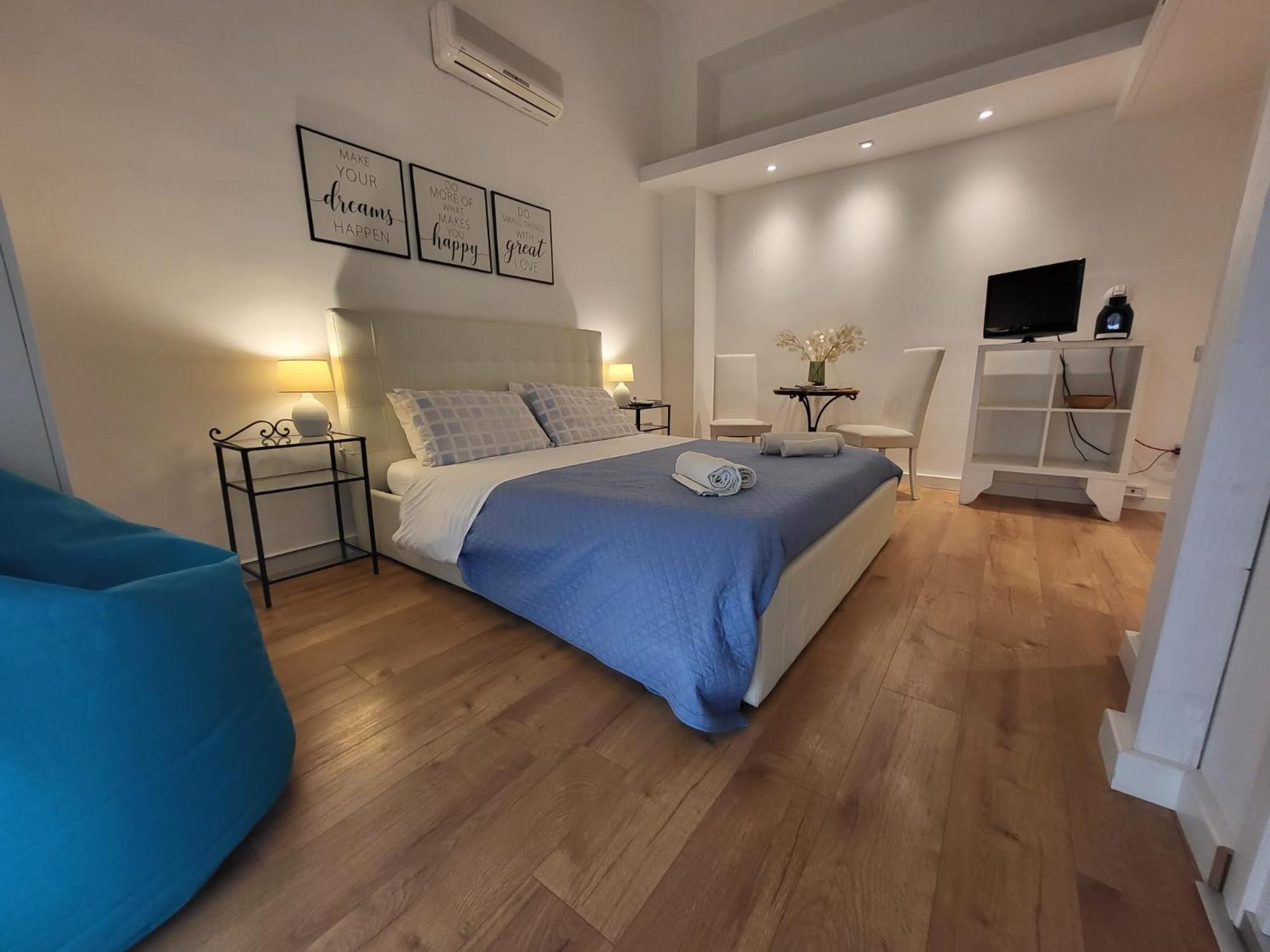 Living Cagliari Bed and Breakfast Εξωτερικό φωτογραφία