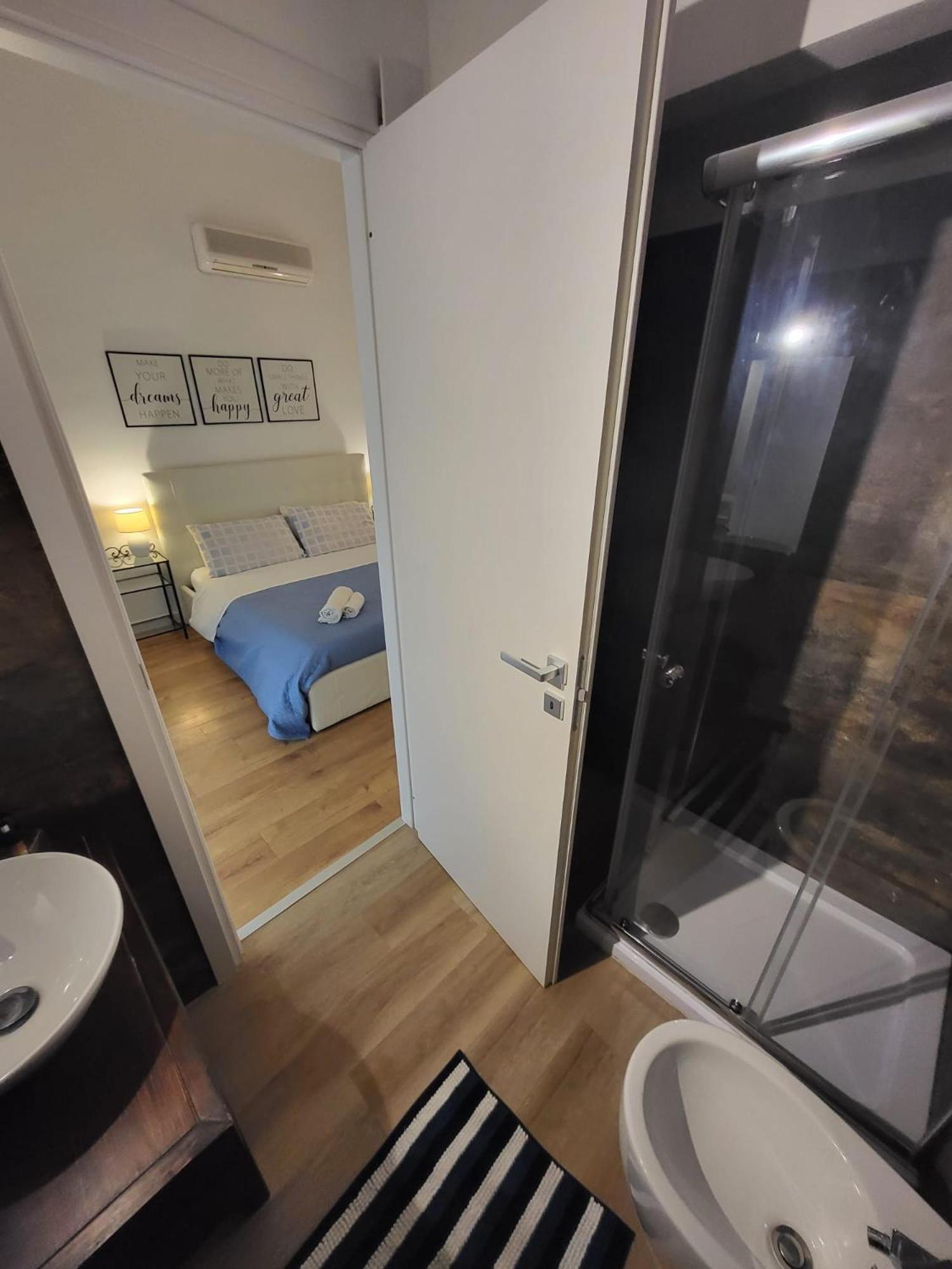 Living Cagliari Bed and Breakfast Εξωτερικό φωτογραφία